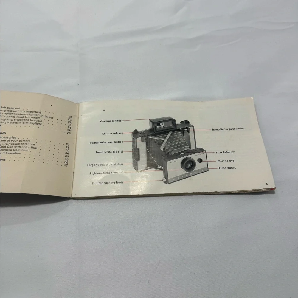 VINTAGE POLAROID AUTOMATIC 104 LAND CAMERA OWNERS MANUAL. ORIGINAL, PRINTED 1966